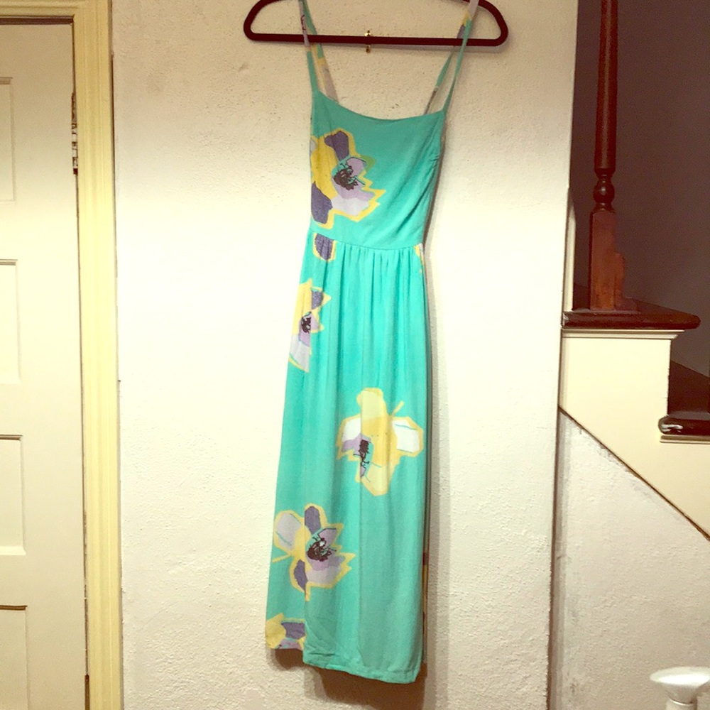 Anthropologie Coreylynncalter floral midi dress.